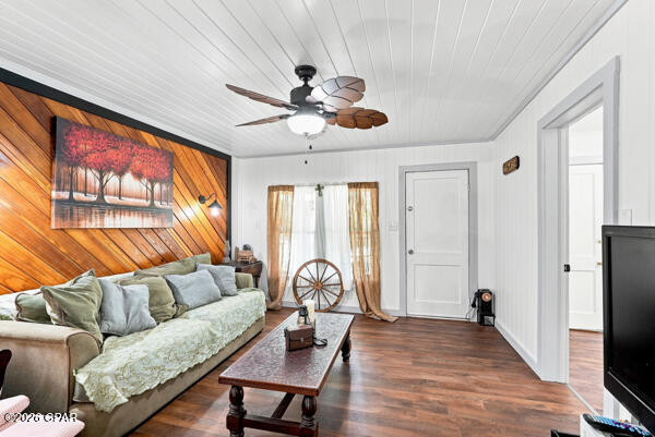 4586 Porter Pond Road Chipley, FL 32428 - Photo 8 of 34 Gallery Image 8