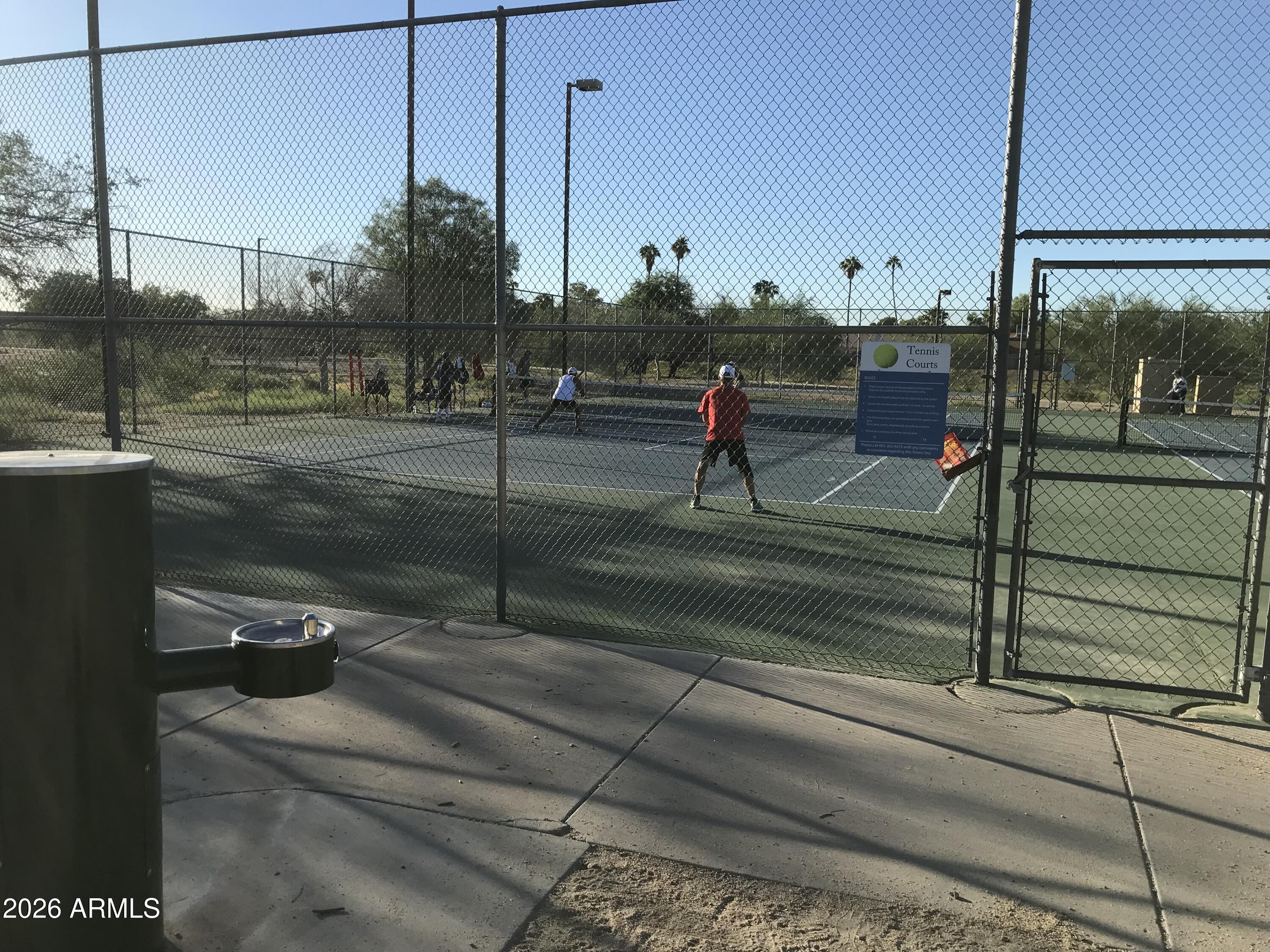 10610 South 48th Street, Unit 1061 Phoenix, AZ 85044 - Photo 5 of 6