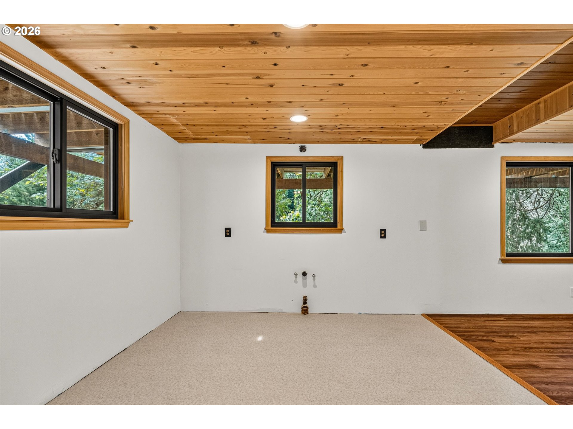 21625 Southwest Johnson Road West Linn, OR 97068 - Photo 32 of 48 Gallery Image 32