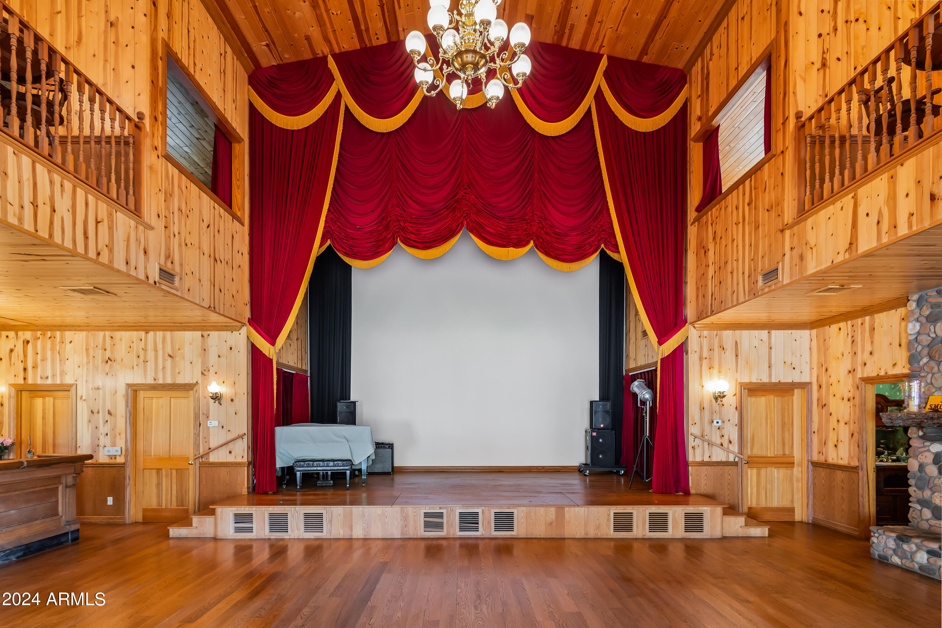 1385 South Loy Road Cornville, AZ 86325 - Photo 15 of 54 Opera House