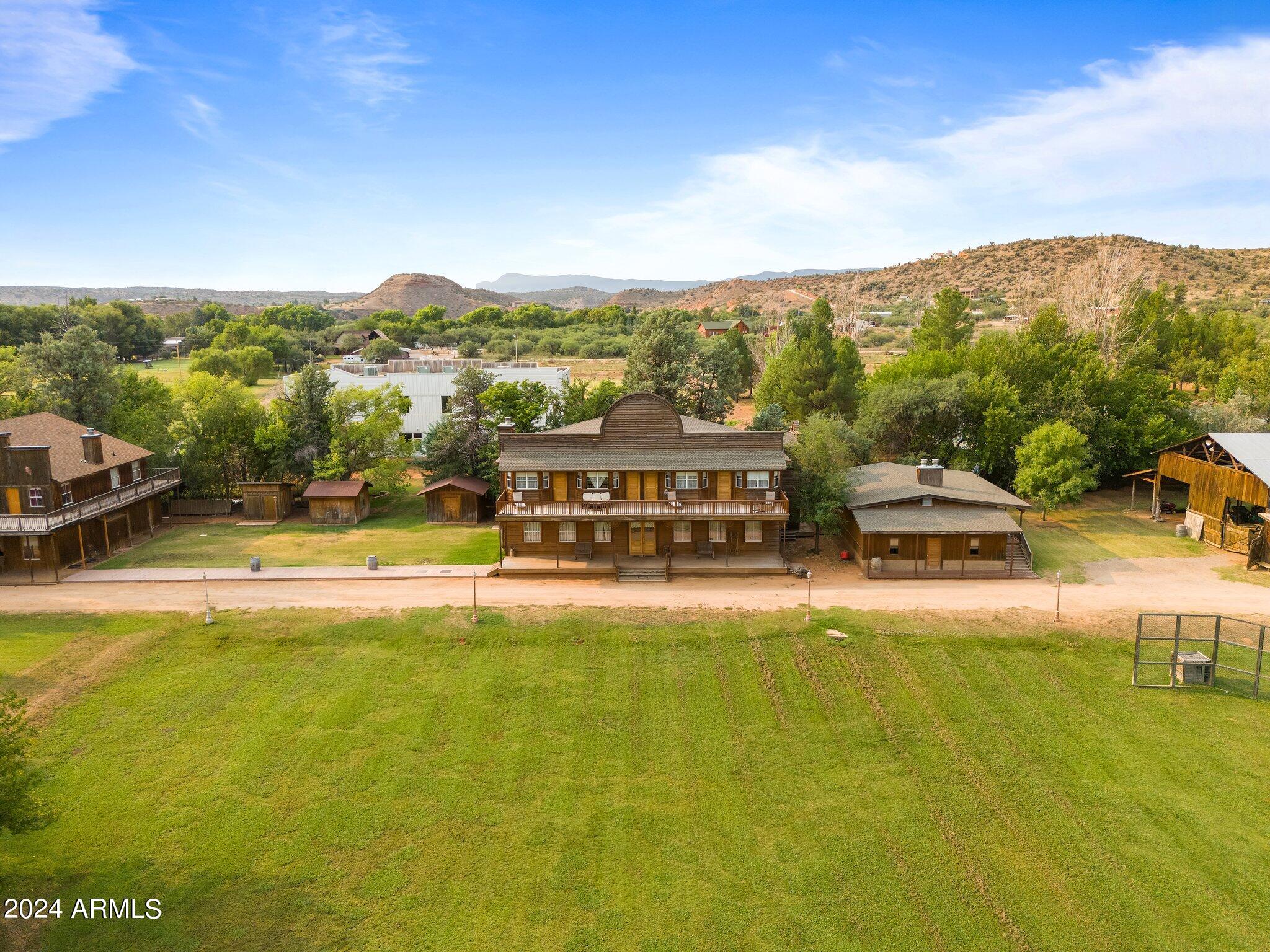 1385 South Loy Road Cornville, AZ 86325 - Photo 3 of 54 Ranch Grounds