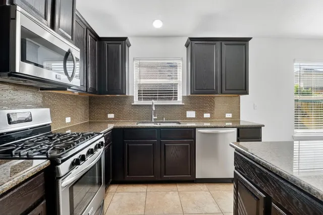 $394,000 | 917 Canvasback Creek Drive, Leander, TX 78641