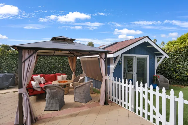 a view of outdoor space yard and patio