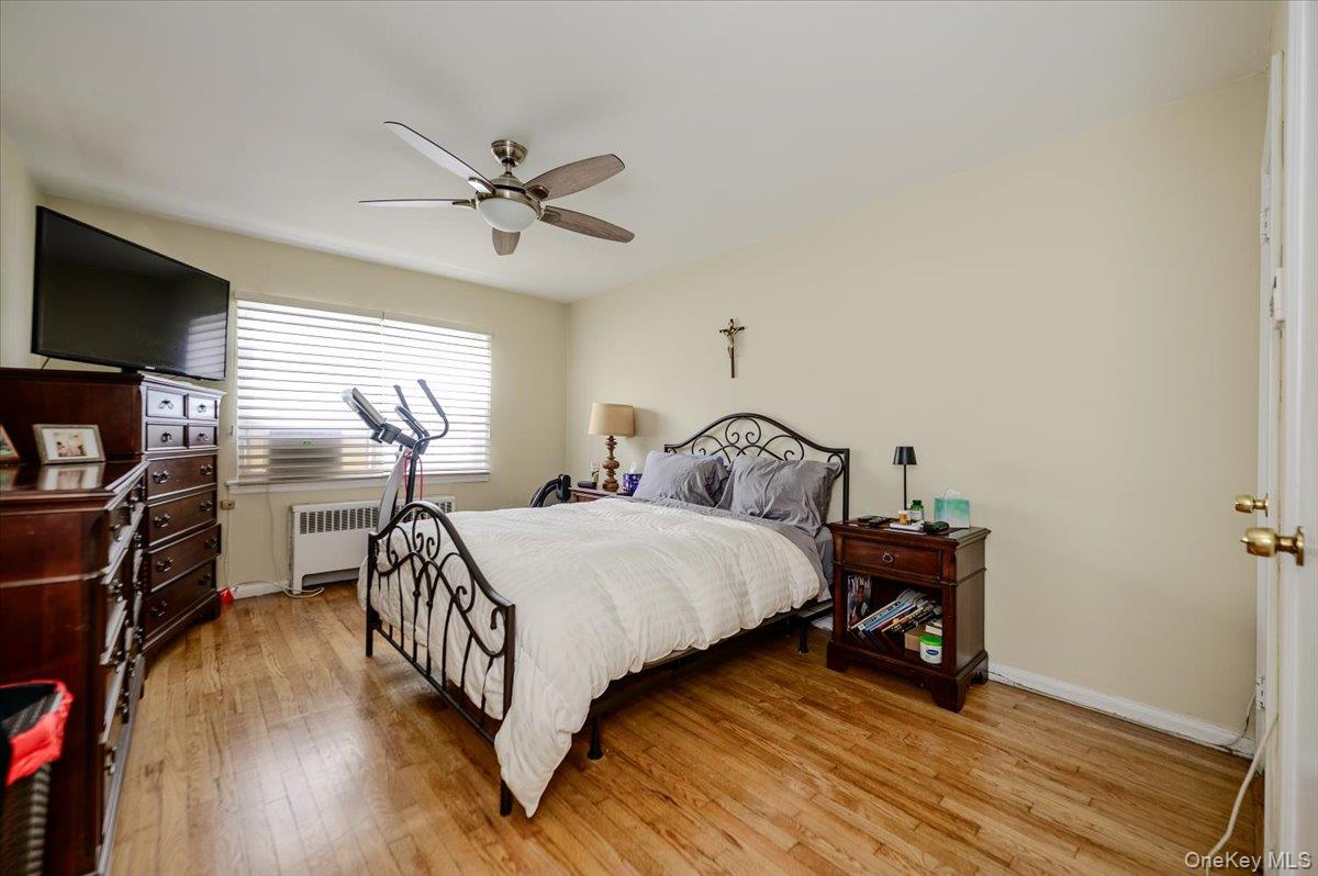 1103 Rhinelander Avenue Bronx, NY 10461 - Photo 25 of 34