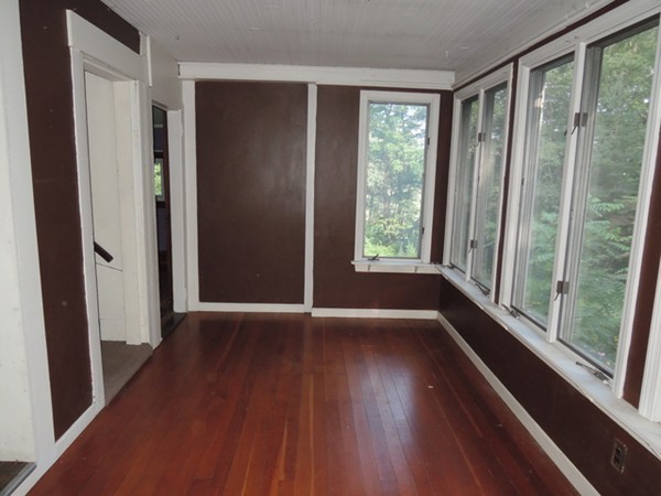 23 East Howe Street Orange, MA 01364 - Photo 11 of 30