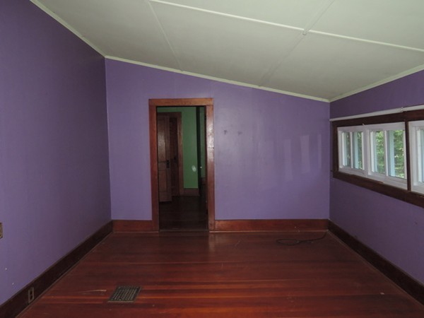 23 East Howe Street Orange, MA 01364 - Photo 12 of 30