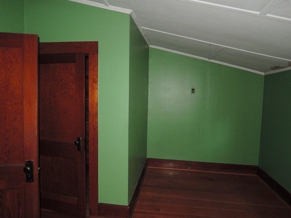 23 East Howe Street Orange, MA 01364 - Photo 13 of 30