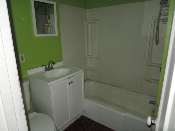 23 East Howe Street Orange, MA 01364 - Photo 9 of 30