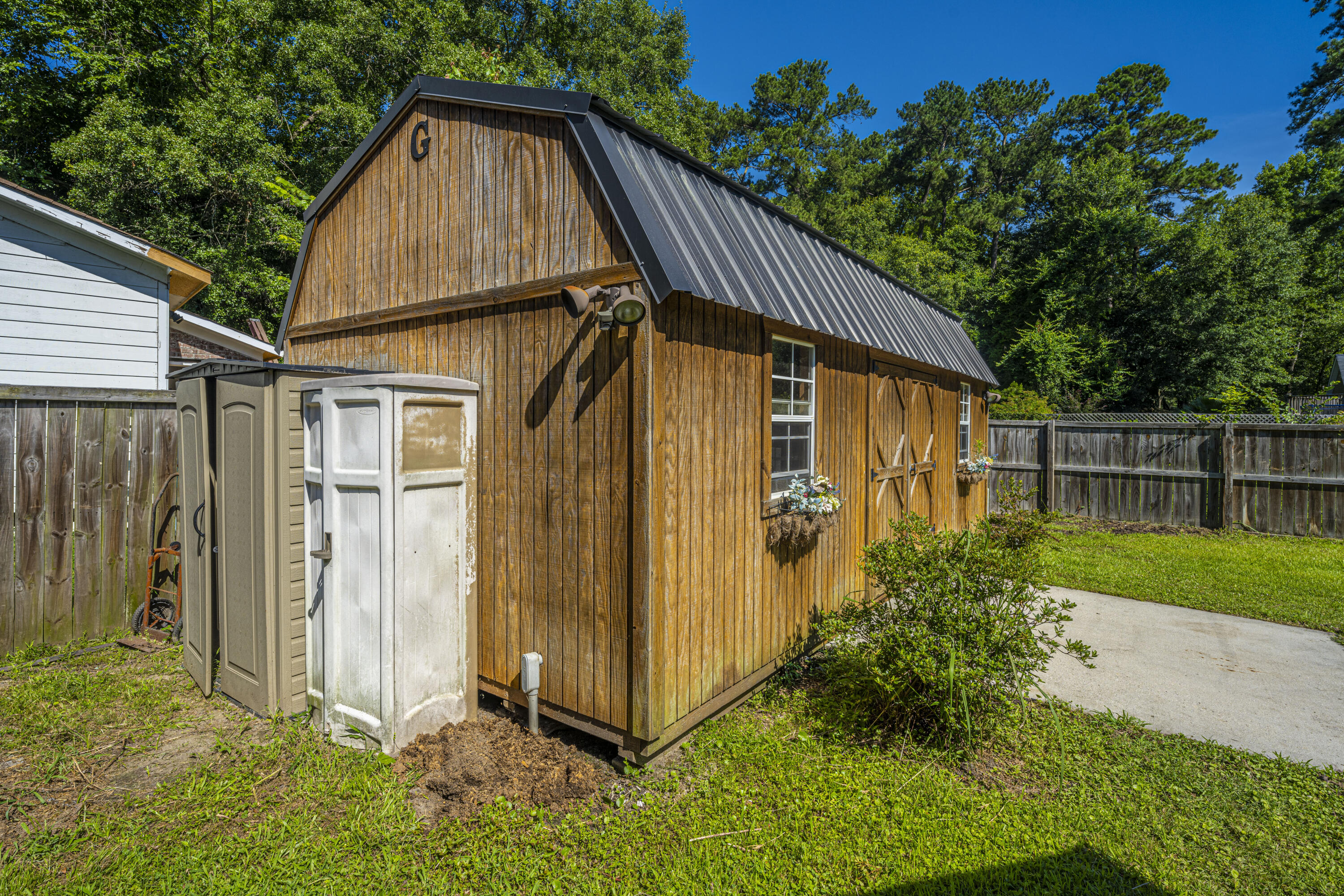 321 Miles Jamison Road Summerville, SC 29485 - Photo 12 of 40 DSC_0857