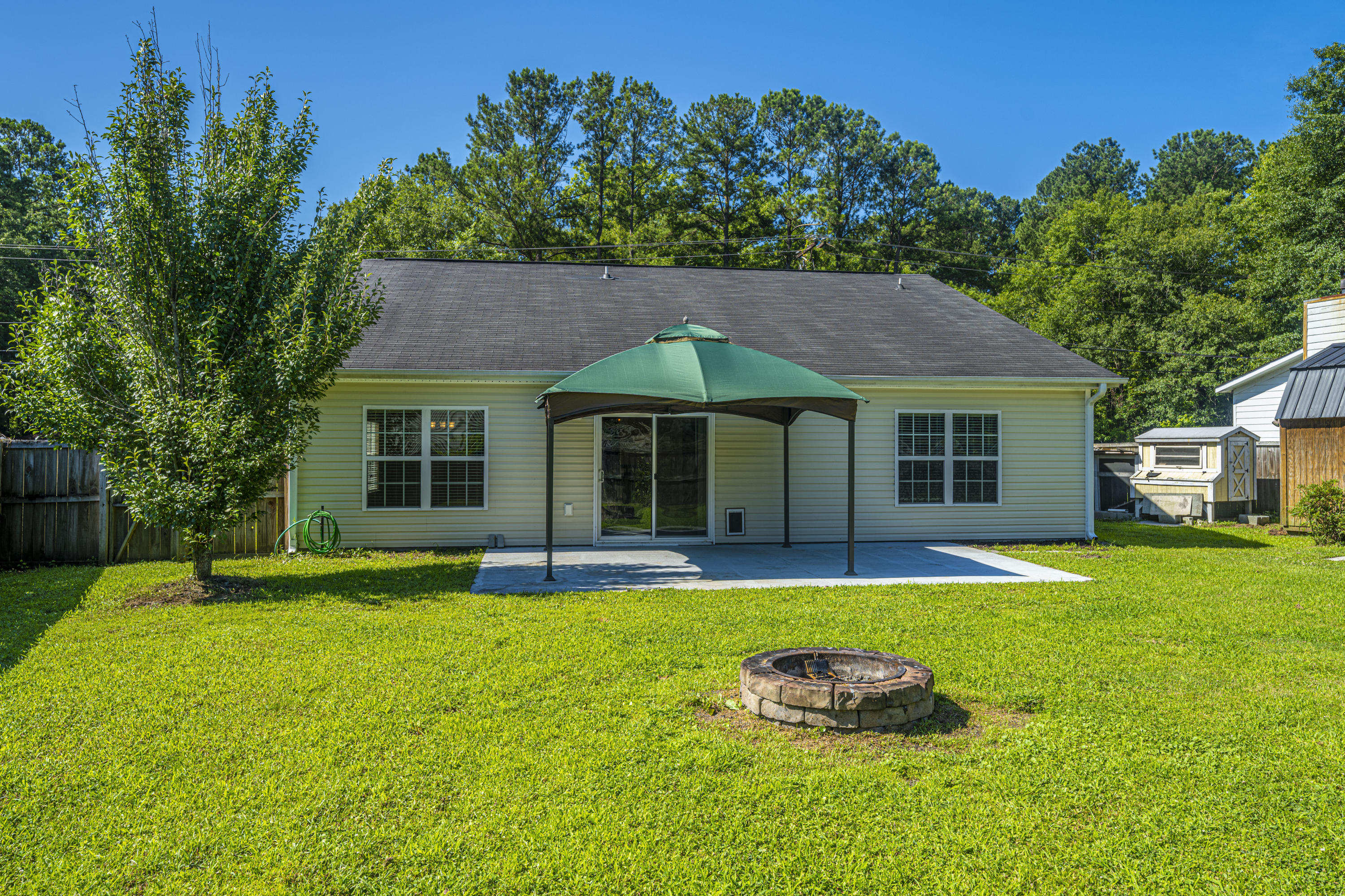 321 Miles Jamison Road Summerville, SC 29485 - Photo 10 of 40 DSC_0854