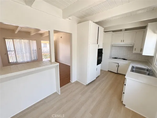 $1,850 | 2102 South Pacific Avenue, Unit 14, San Pedro, CA 90731