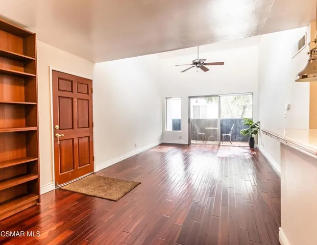 $349,900 | 18645 Hatteras Street, Unit 237, Tarzana, CA 91356