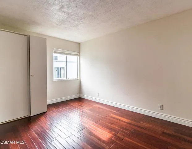 $349,900 | 18645 Hatteras Street, Unit 237, Tarzana, CA 91356