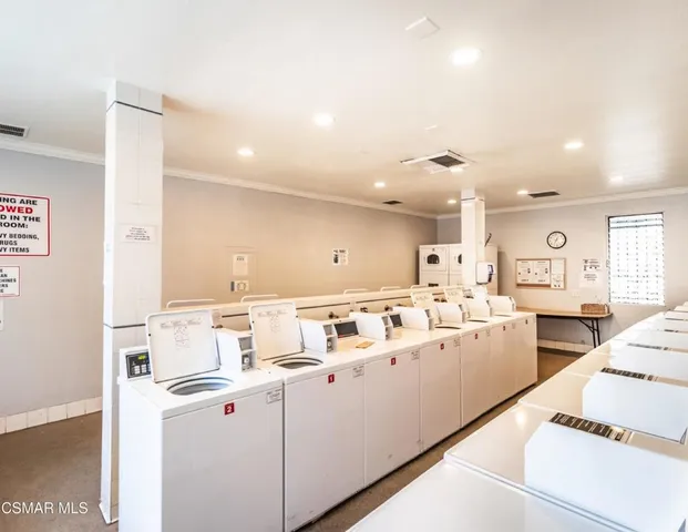 $349,900 | 18645 Hatteras Street, Unit 237, Tarzana, CA 91356