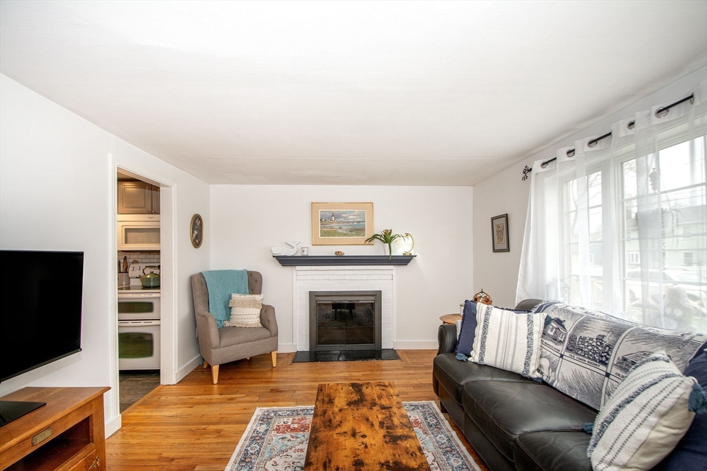 41 Irving Road Scituate, MA 02066 - Photo 6 of 22