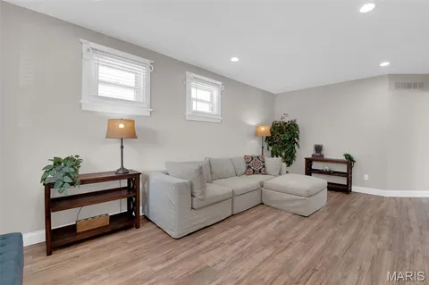 $265,000 | 5717 Lansdowne Avenue, St. Louis, MO 63109