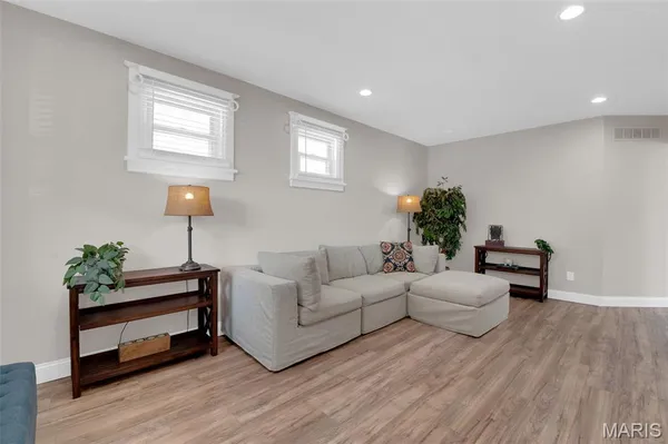 $265,000 | 5717 Lansdowne Avenue, St. Louis, MO 63109