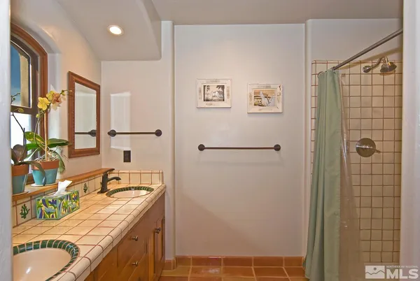 $1,100,000 | 10 Dee Court, Smith Valley, NV 89430