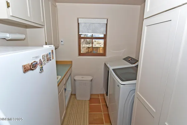 $1,100,000 | 10 Dee Court, Smith Valley, NV 89430