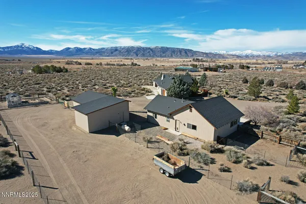 $1,100,000 | 10 Dee Court, Smith Valley, NV 89430