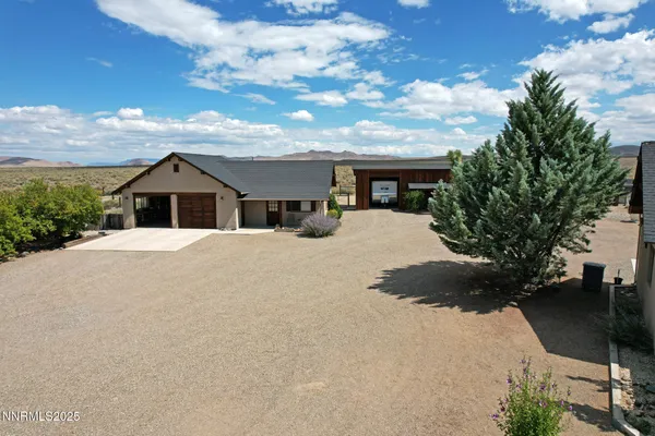 $1,100,000 | 10 Dee Court, Smith Valley, NV 89430