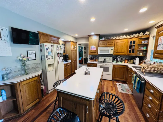 $335,000 | 2960 Sycamore Lane, Bremen, IN 46506