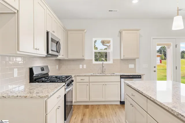 $289,000 | 2112 Mayberry Drive, Spartanburg, SC 29301