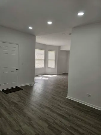 $275,000 | 523 South McAlister Avenue, Waukegan, IL 60085