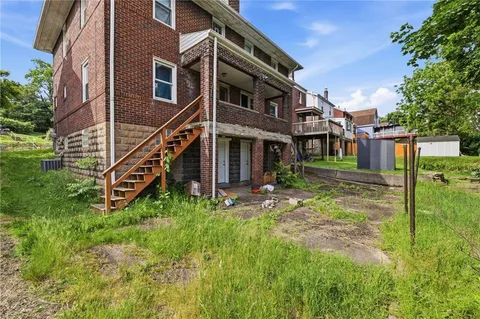 $274,999 | 319-321 East Agnew Avenue, Carrick, PA 15210