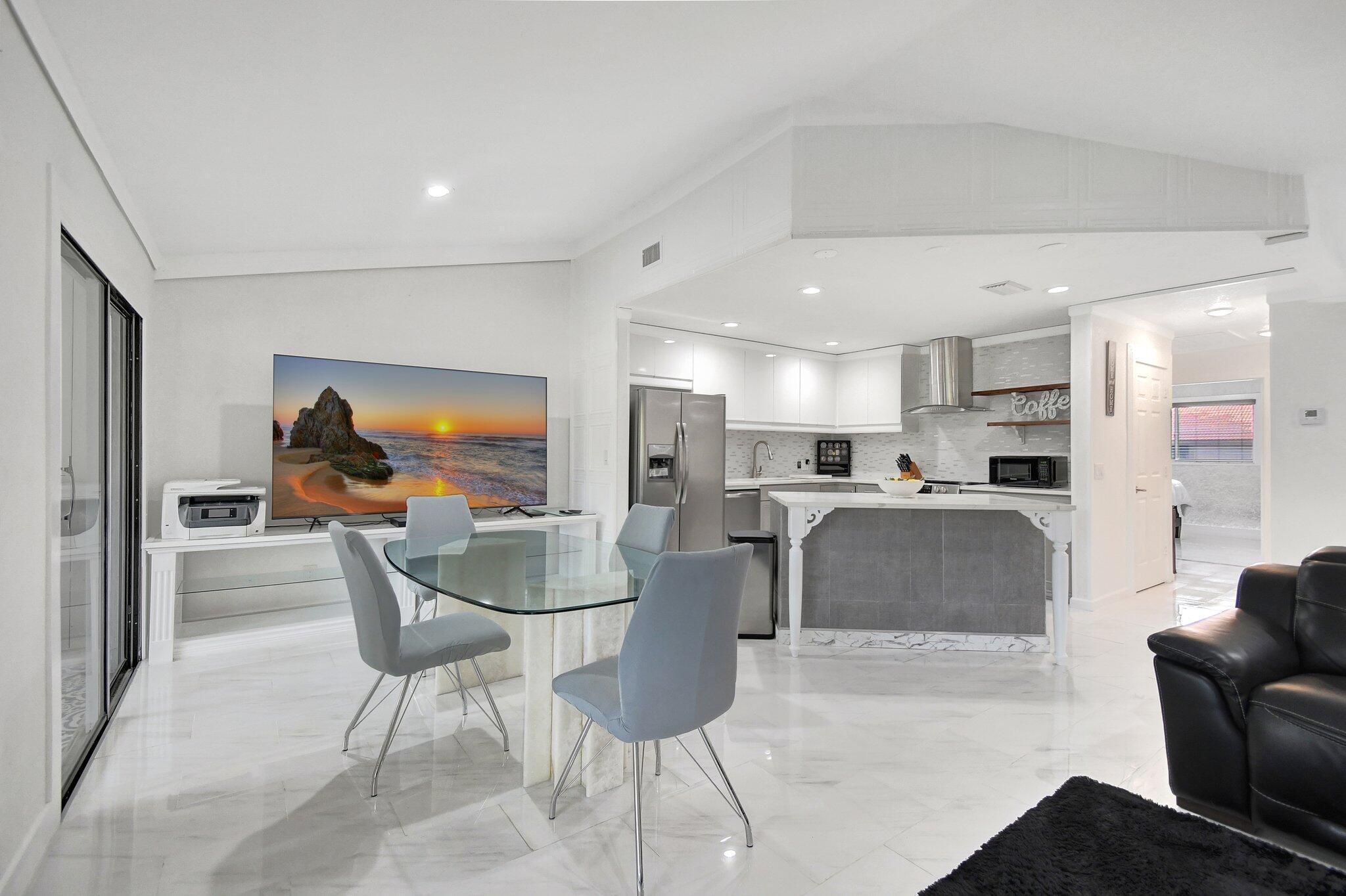 5700 Coach House Circle, Unit G Boca Raton, FL 33486 - Photo 10 of 40 10-web-or-mls-DSC_0091