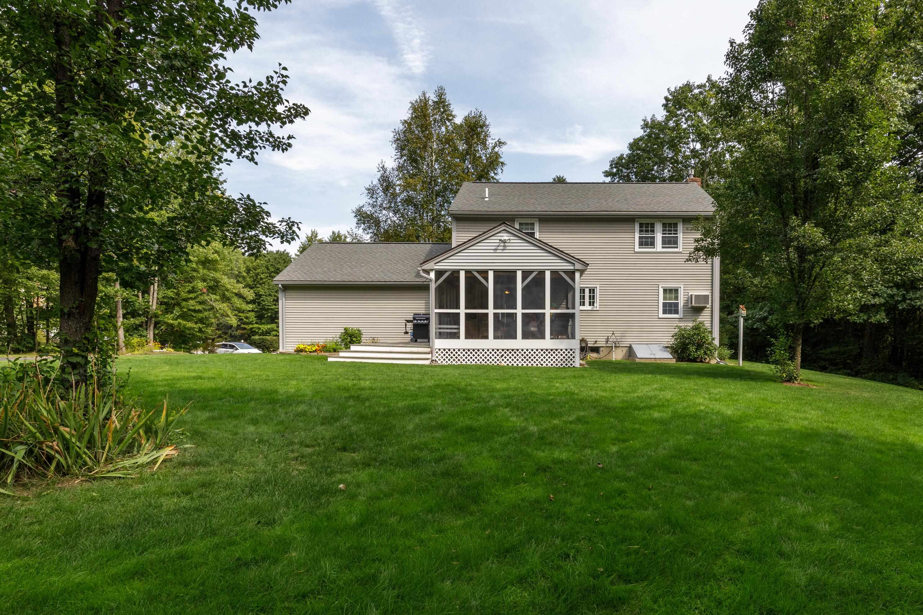 29 Edward Drive Concord, NH 03301 - Photo 2 of 26