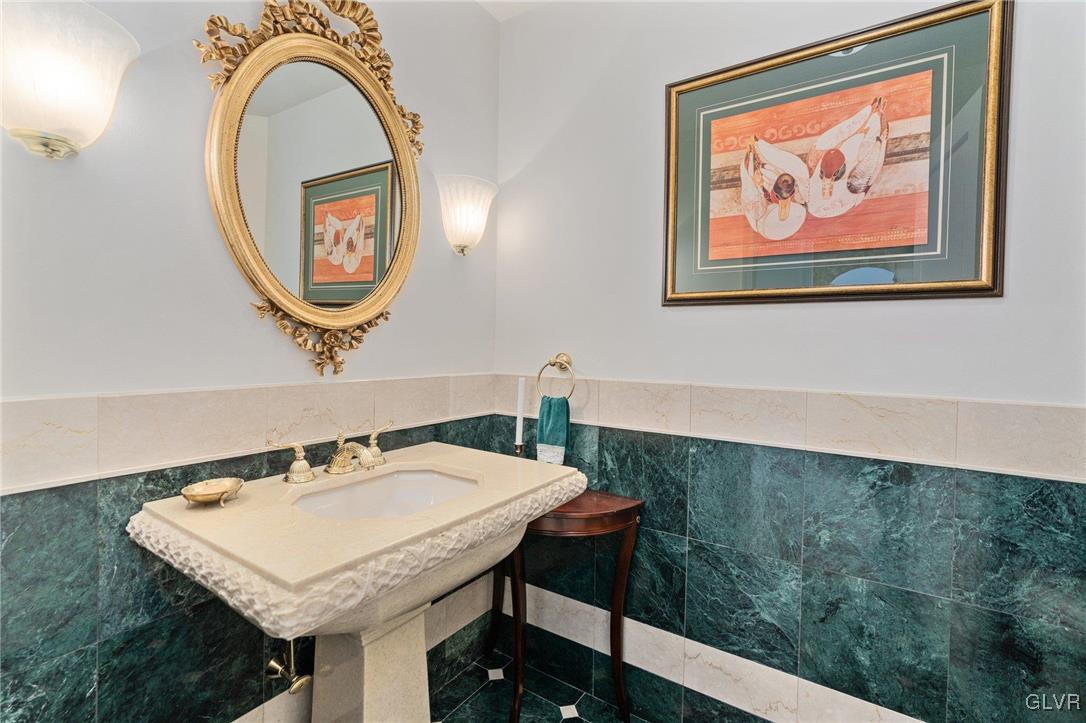 1751 Deer Run Road Bethlehem, PA 18015 - Photo 51 of 79 Gallery Image 51