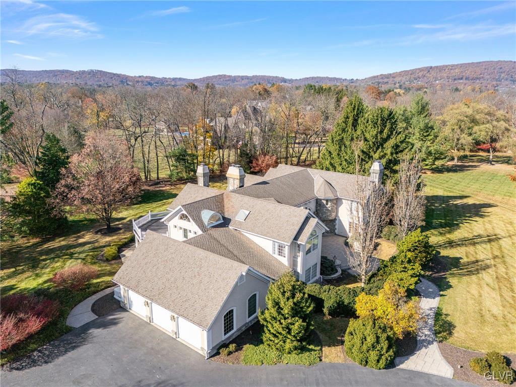 1751 Deer Run Road Bethlehem, PA 18015 - Photo 6 of 79 Gallery Image 6