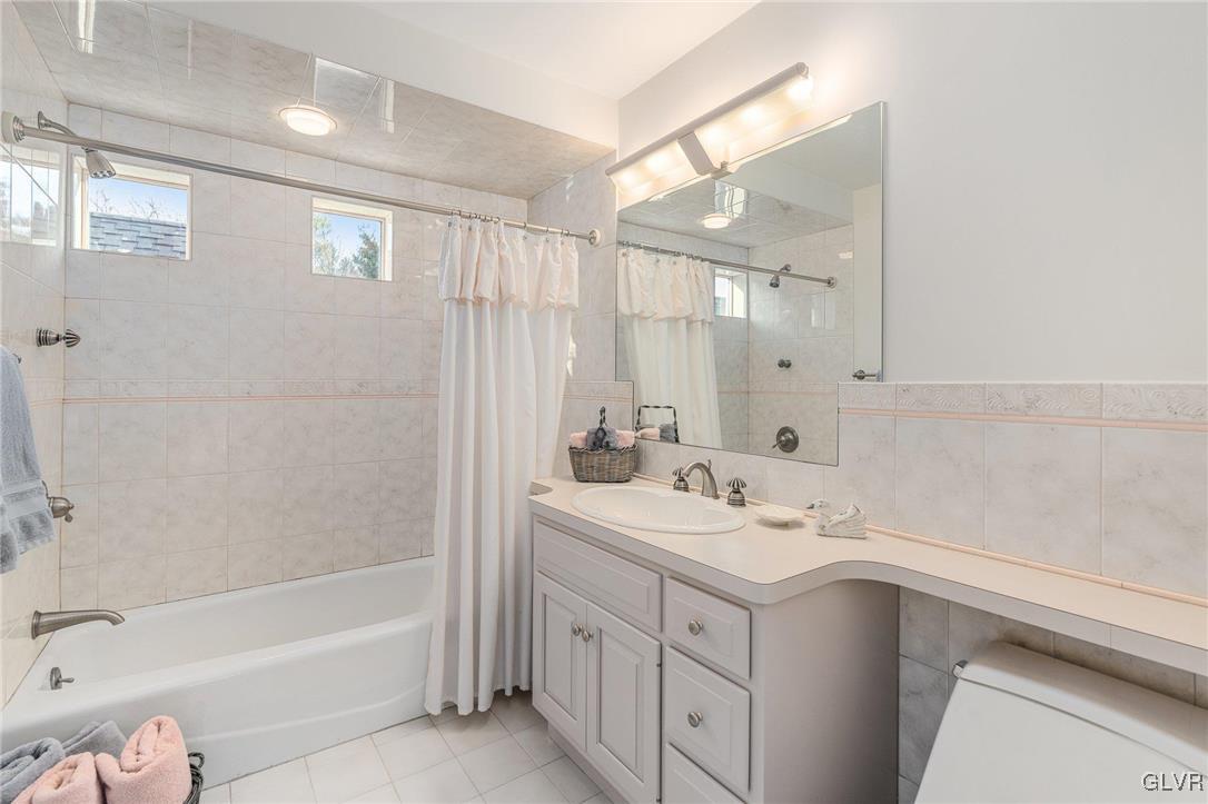 1751 Deer Run Road Bethlehem, PA 18015 - Photo 70 of 79 Gallery Image 70