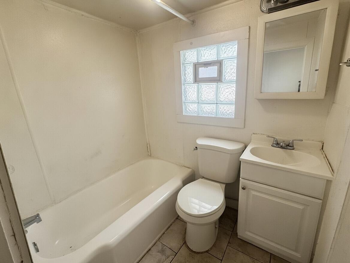 3583 Carolina Street Gary, IN 46409 - Photo 5 of 5 1168x880