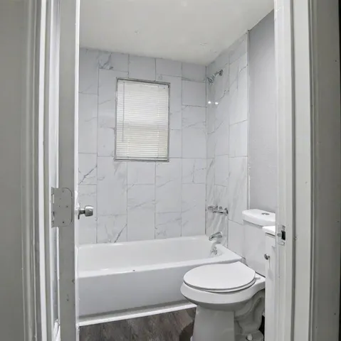 $1,195 | 1212 Riverview Drive, Unit A, Irving, TX 75060