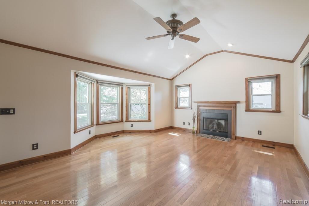 2403 North Genesee Road Burton, MI 48509 - Photo 11 of 55 2403 N Genesee-11.jpg