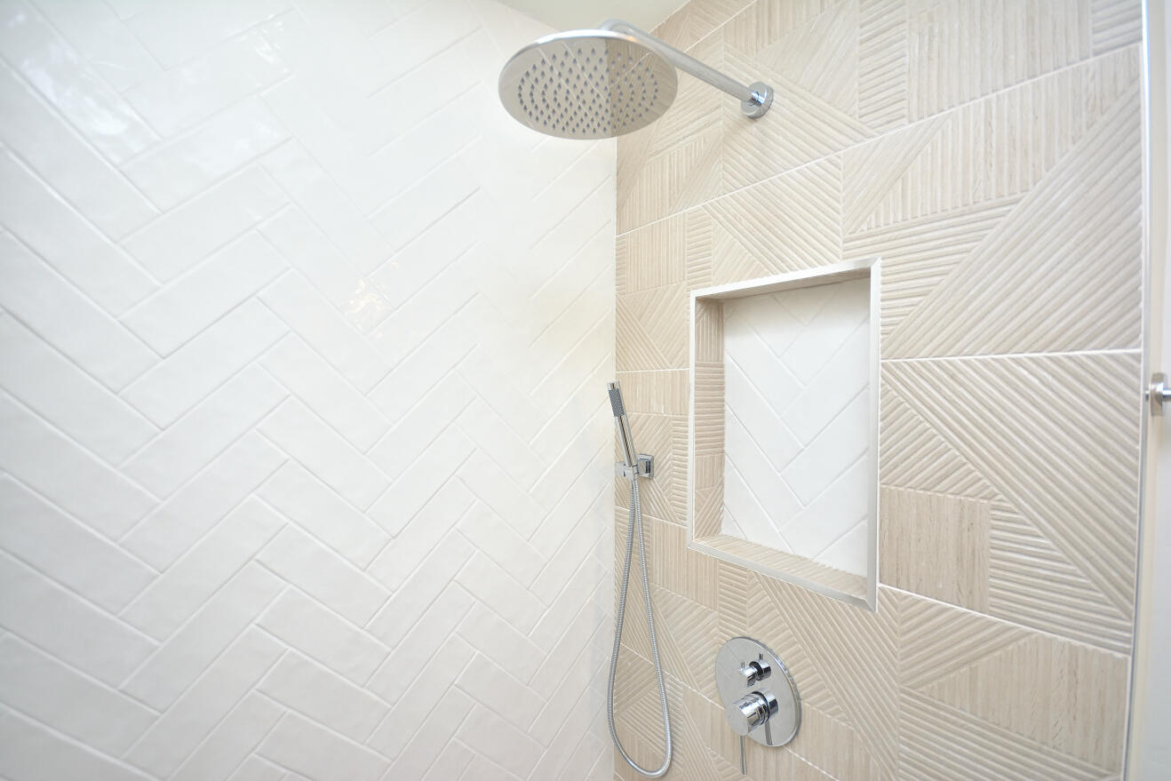 2106 Murphy Woods Road Beloit, WI 53511 - Photo 29 of 44 FULL BATH