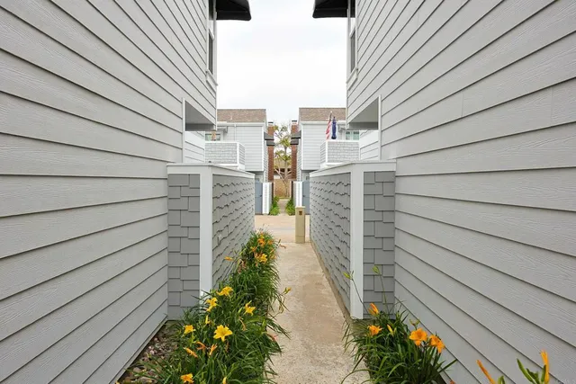 $5,500 | 1415 1st Street, Coronado, CA 92118