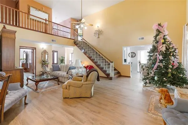 $525,000 | 3924 Lake Arrowhead Drive, Harvey, LA 70058