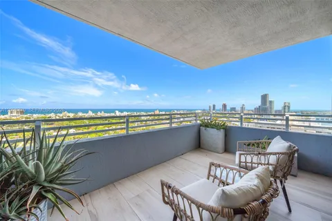 $1,030,000 | 1330 West Avenue, Unit 2414, Miami Beach, FL 33139