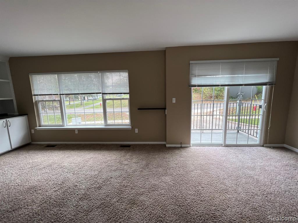 2030 Decker Road Walled Lake, MI 48390 - Photo 14 of 27