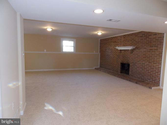 7 Lomond Court Rosedale, MD 21237 - Photo 23 of 30 Family Room