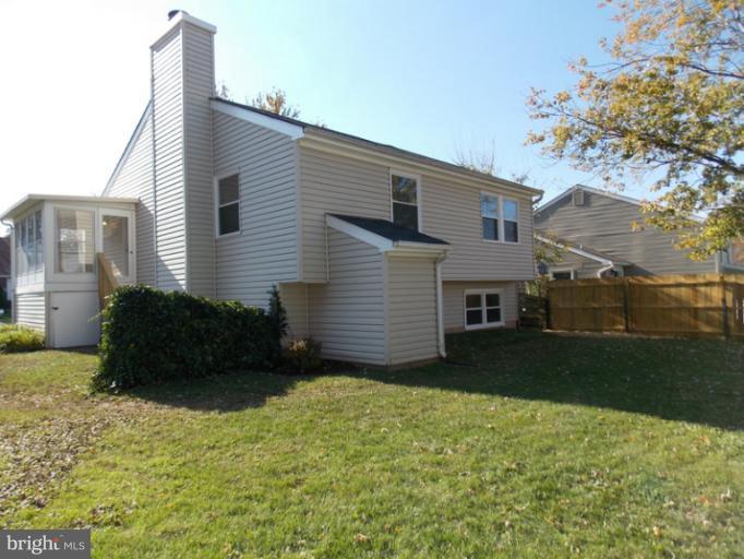 7 Lomond Court Rosedale, MD 21237 - Photo 29 of 30 Exterior (Rear)