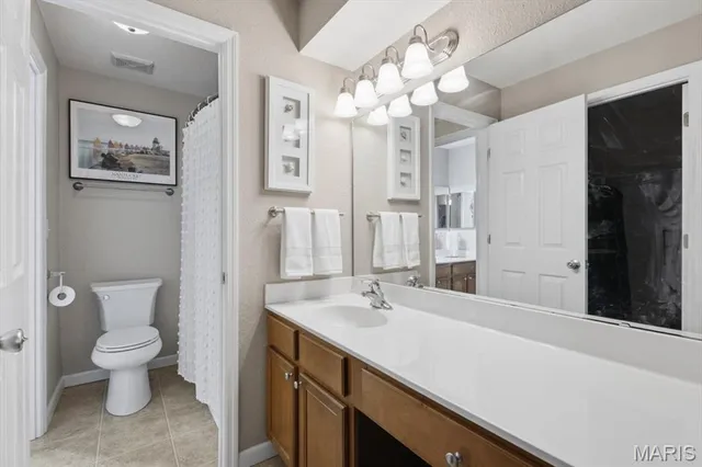 $234,900 | 1939 Hunting Lake Court, Unit 1939, Kirkwood, MO 63122