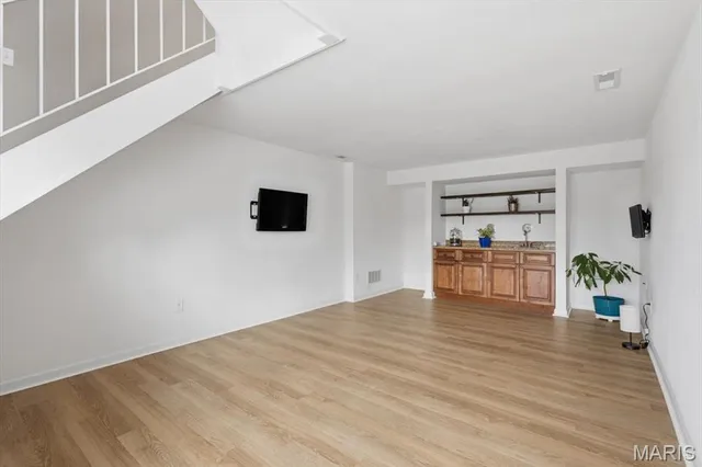 $234,900 | 1939 Hunting Lake Court, Unit 1939, Kirkwood, MO 63122