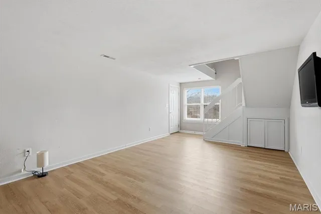 $234,900 | 1939 Hunting Lake Court, Unit 1939, Kirkwood, MO 63122