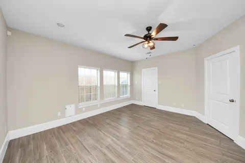 $515,000 | 8306 Hillendahl Boulevard, Houston, TX 77055