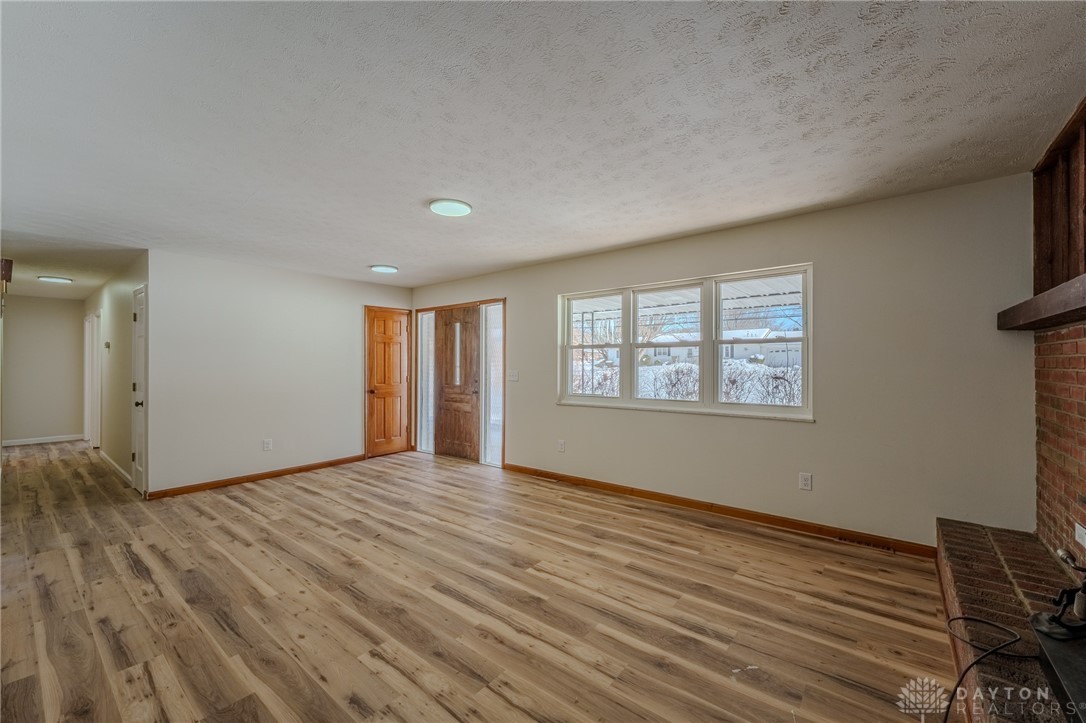 6323 Shaker Road Franklin, OH 45005 - Photo 9 of 44 Gallery Image 9