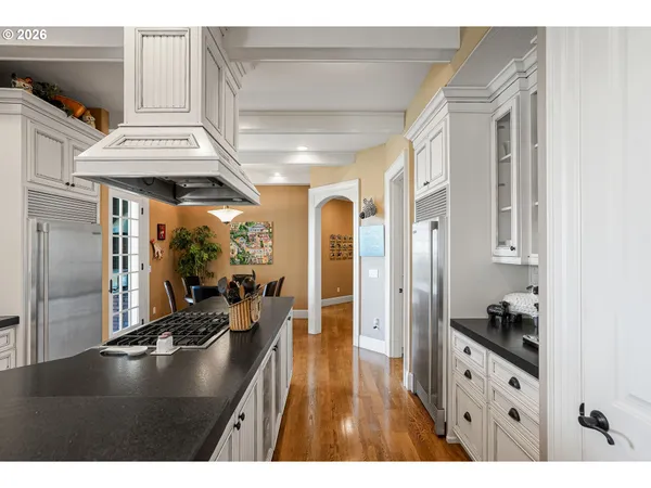 $2,100,000 | 3545 Eagle Crest Road Northwest, Salem, OR 97304